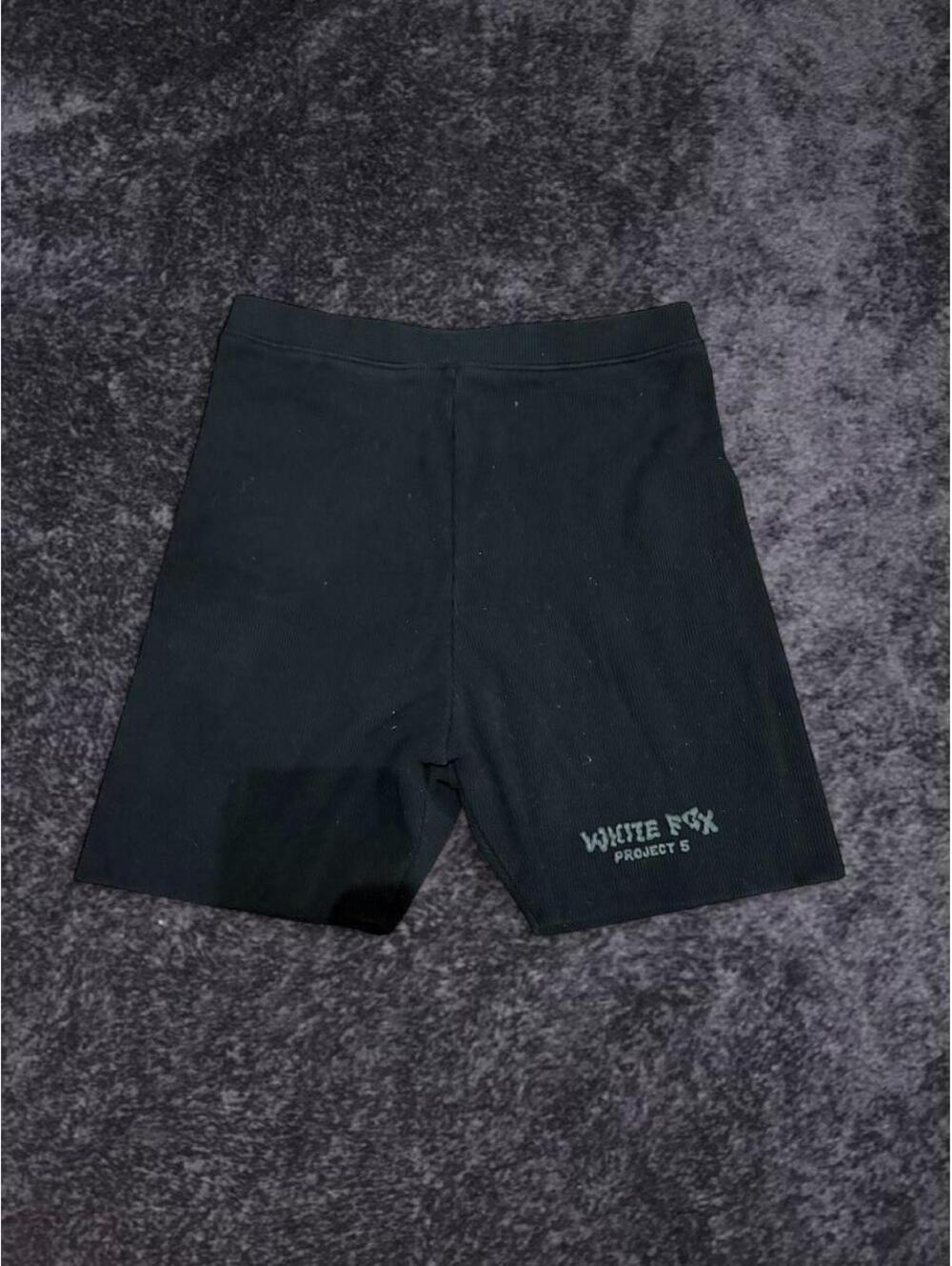 Black White Fox shorts 🖤